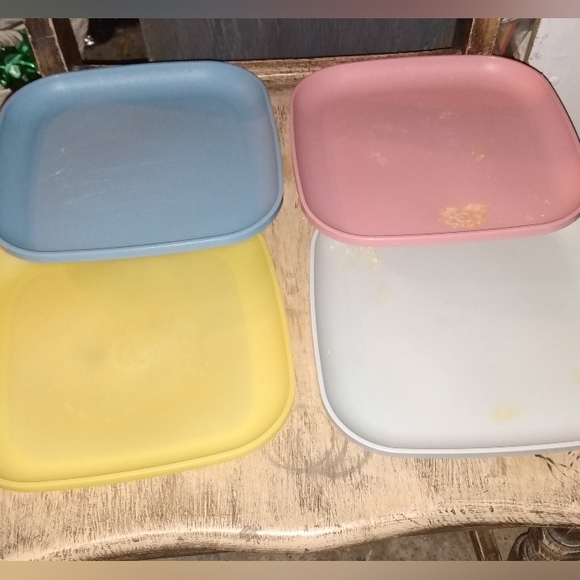 Tupperware - Picture 2 of 3